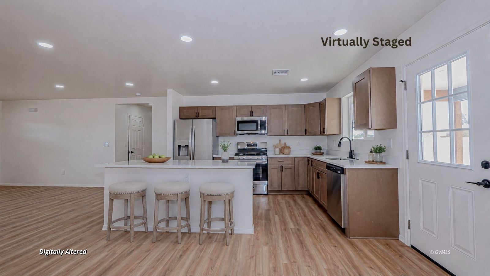 593 W Frying Pan Rd
