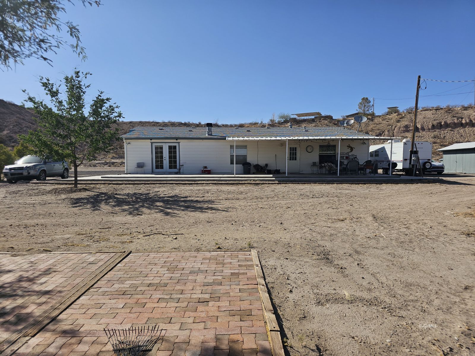 1101 E 67TH Place