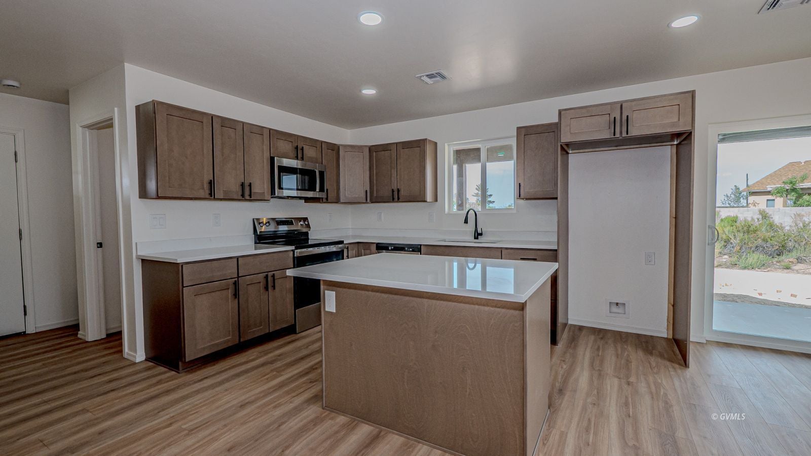 8457 S Kiva Dr