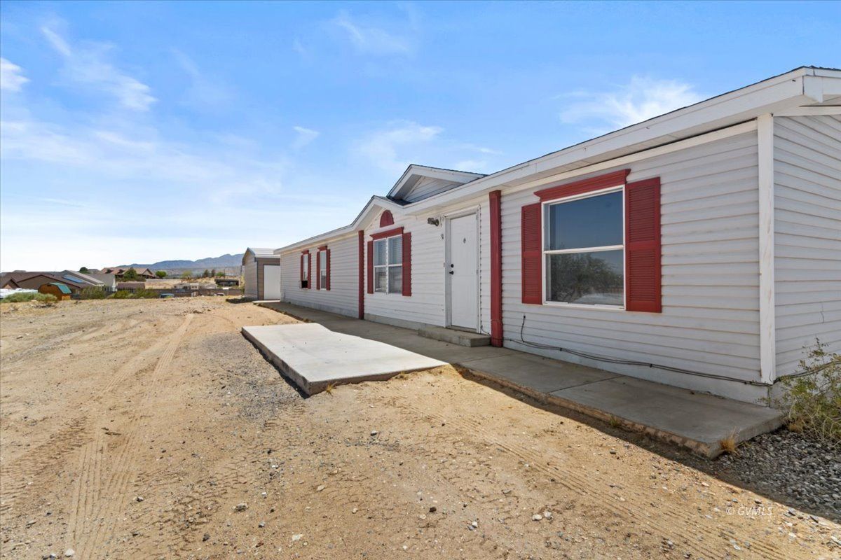 1214 S Brooke Ln
