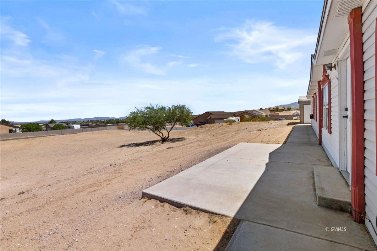 1214 S Brooke Ln