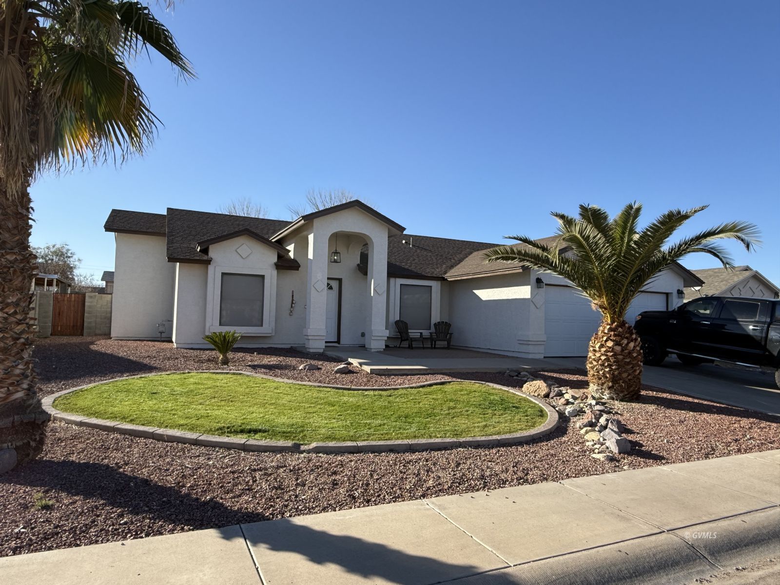 1472 S Roadrunner Ln