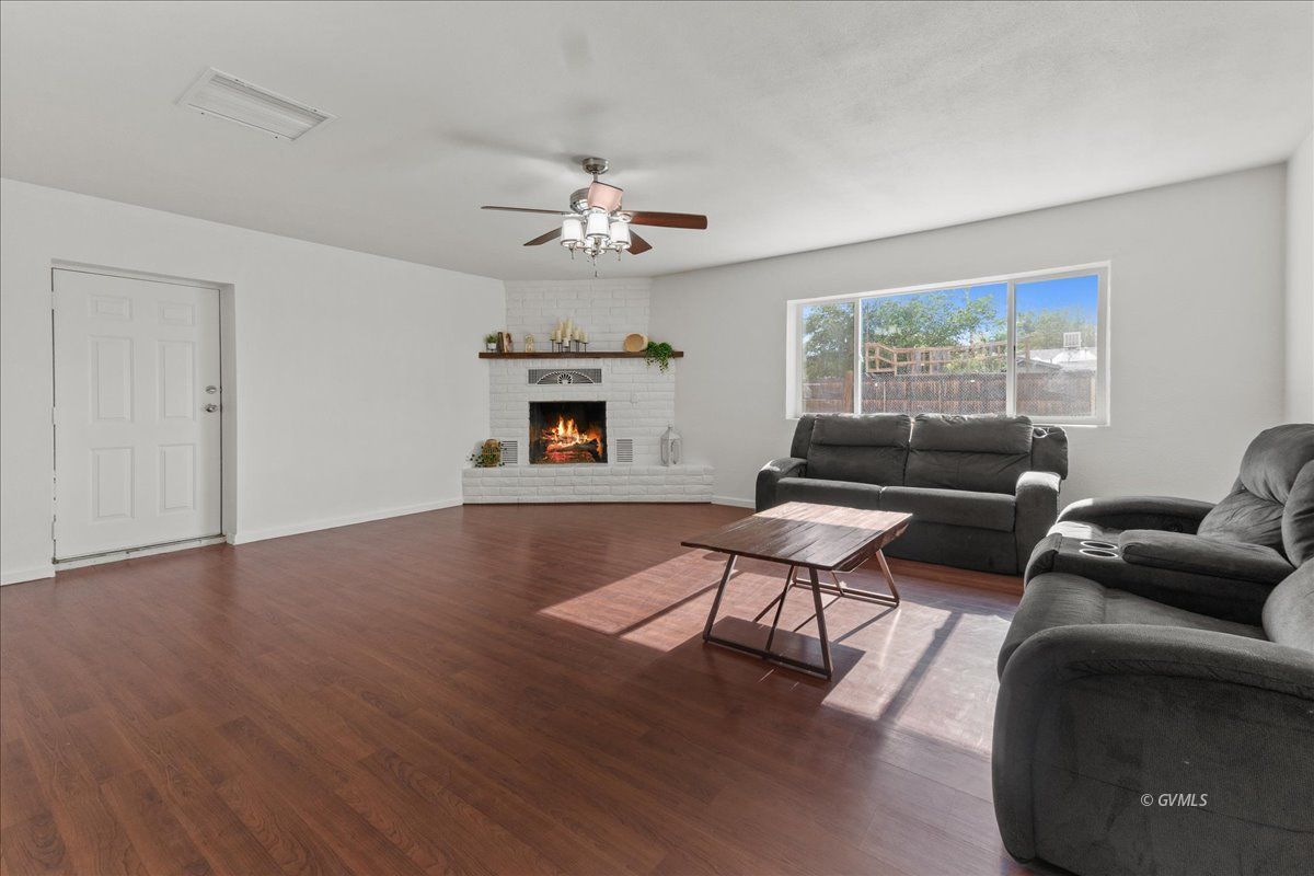 3768 W Brinkerhoff St