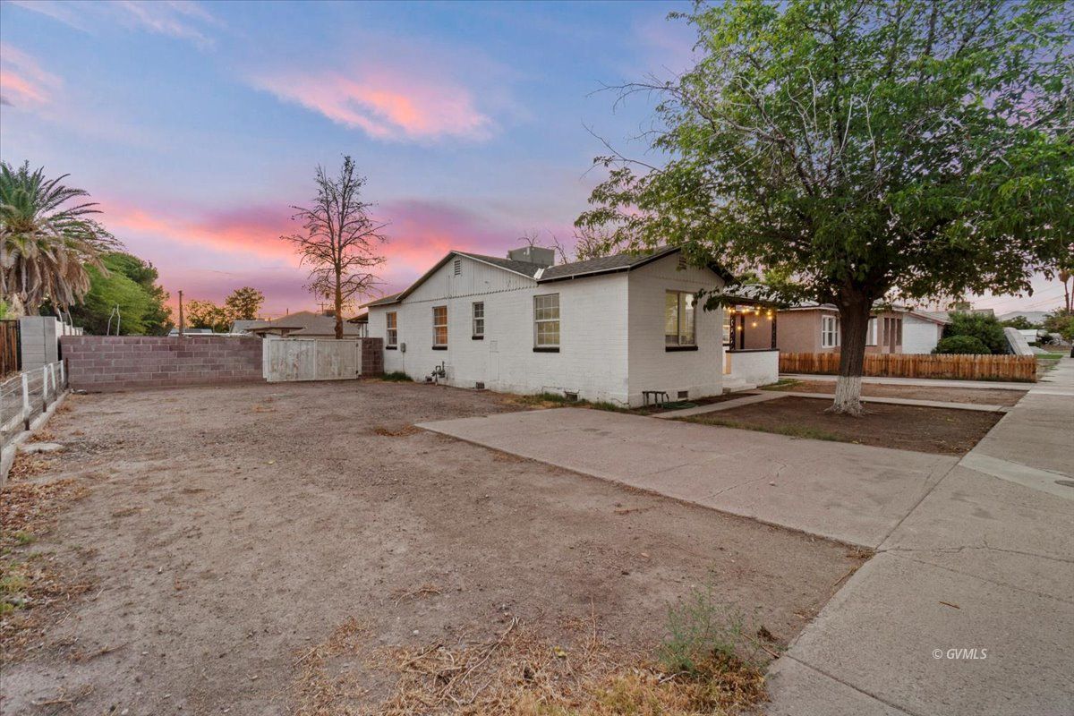 1302 S 7th Ave