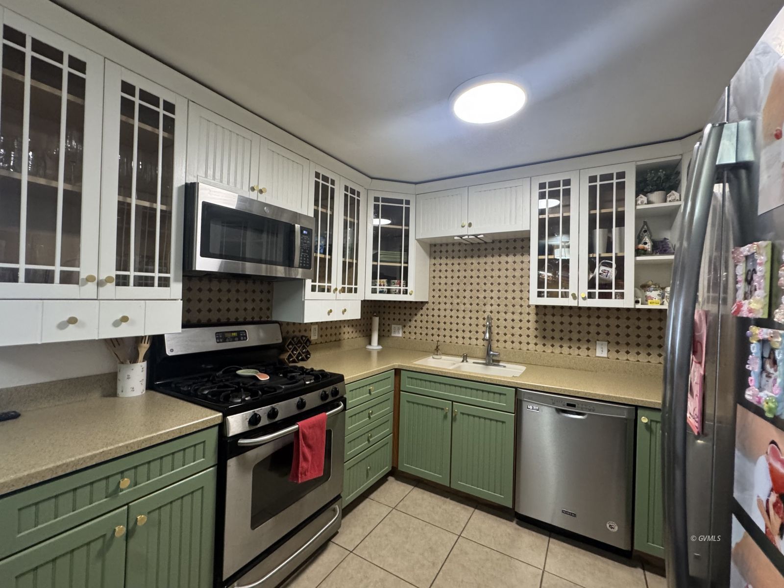 514 W 15th St