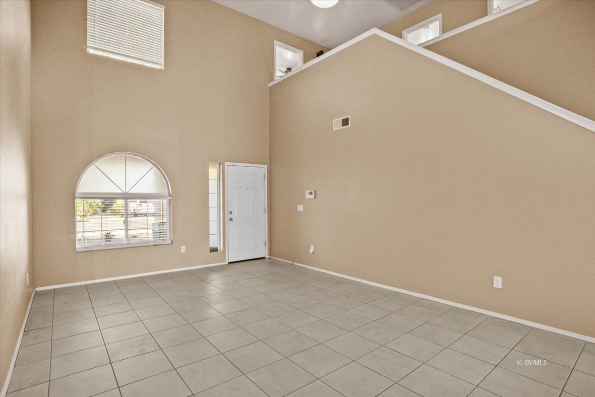 1551 E Hobble Creek Dr