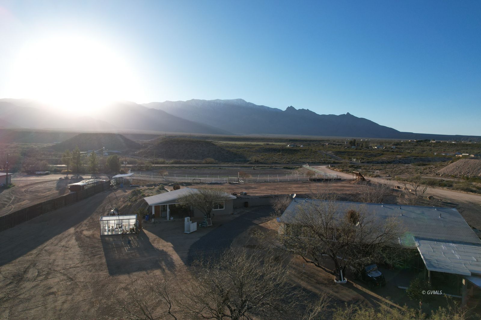 223 E Calle De Buena Vista