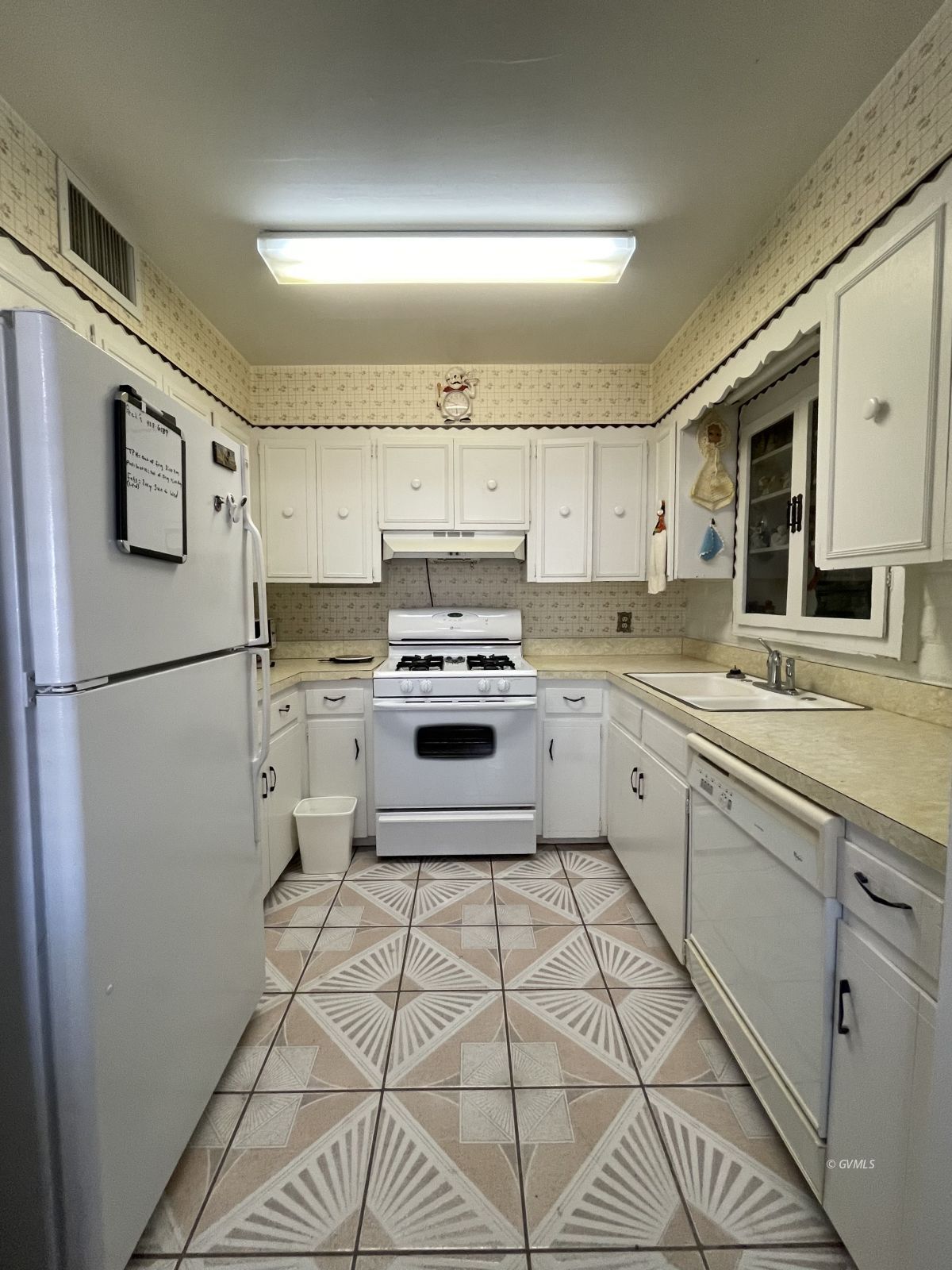 1017 W Tucson Street