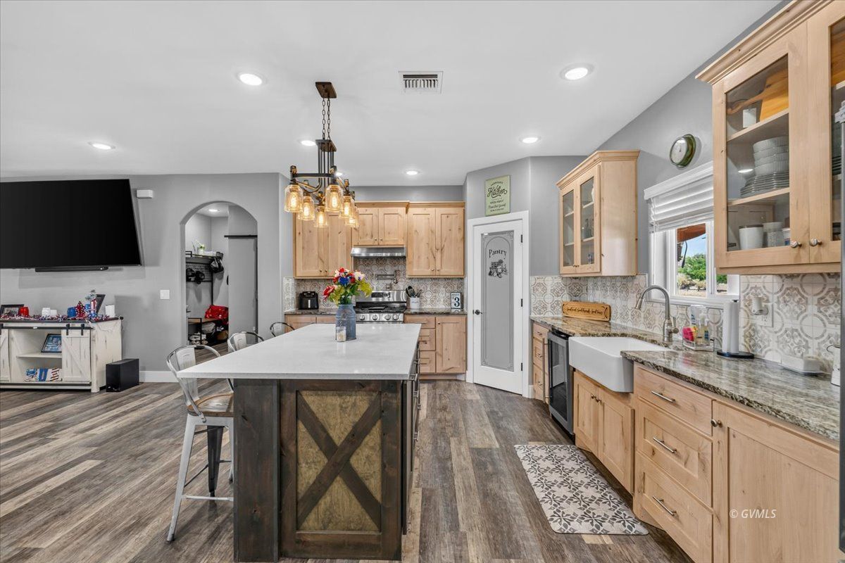 7220 S Lariat Way