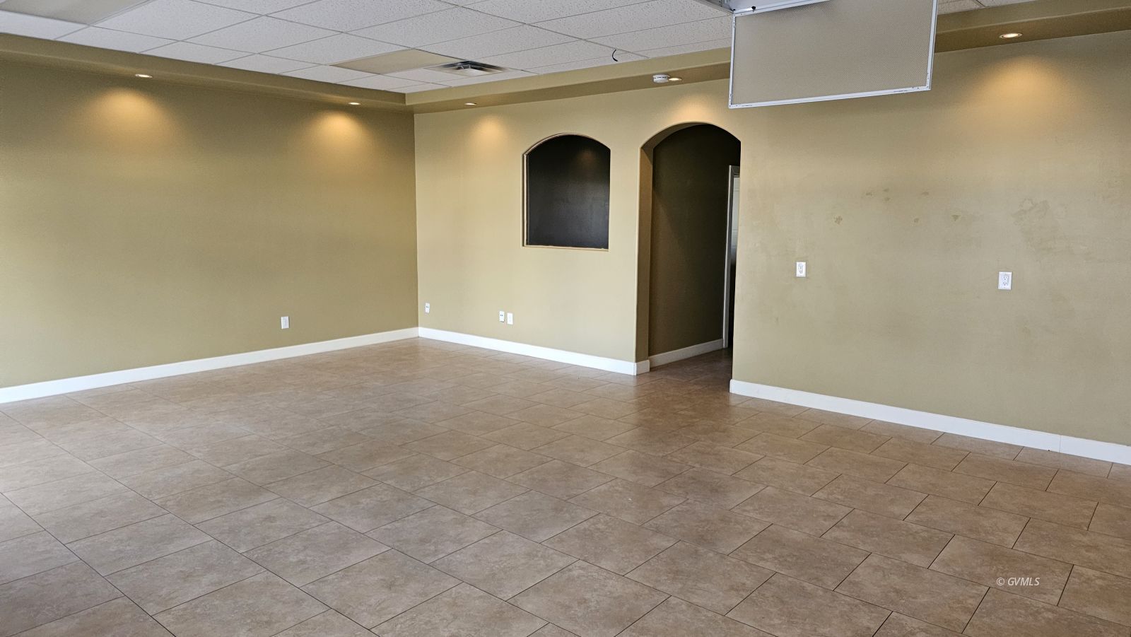 1491 W Thatcher Blvd 104