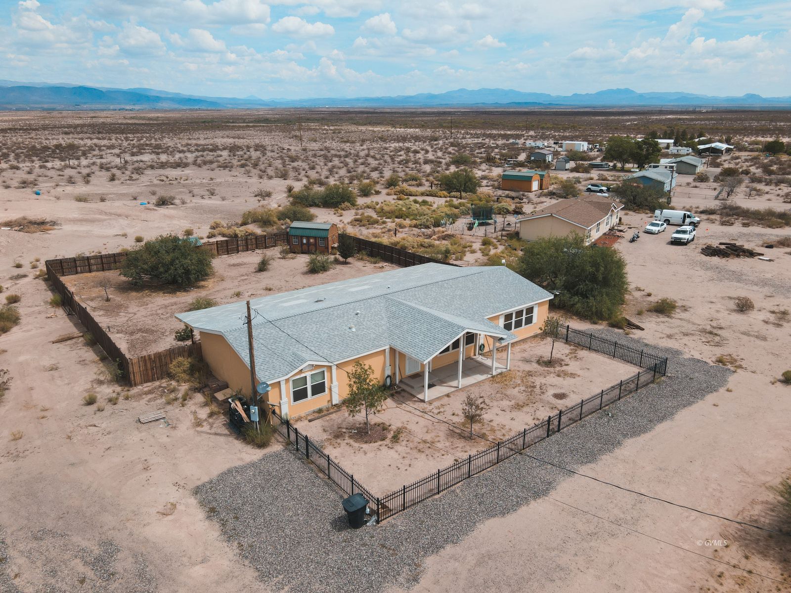 3768 E Busby Dr