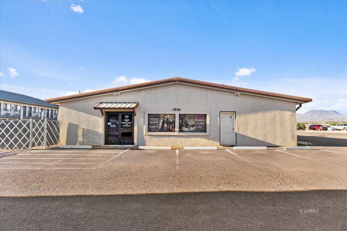 1550 W Thatcher Blvd