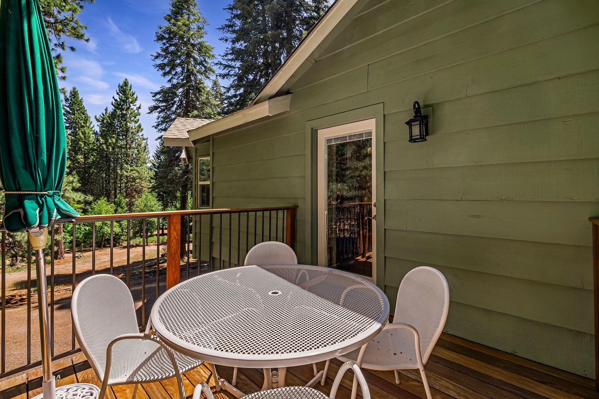 Lake Almanor, California 96137, United States, 4 Bedrooms Bedrooms, ,4 BathroomsBathrooms,Residential,Active,151864