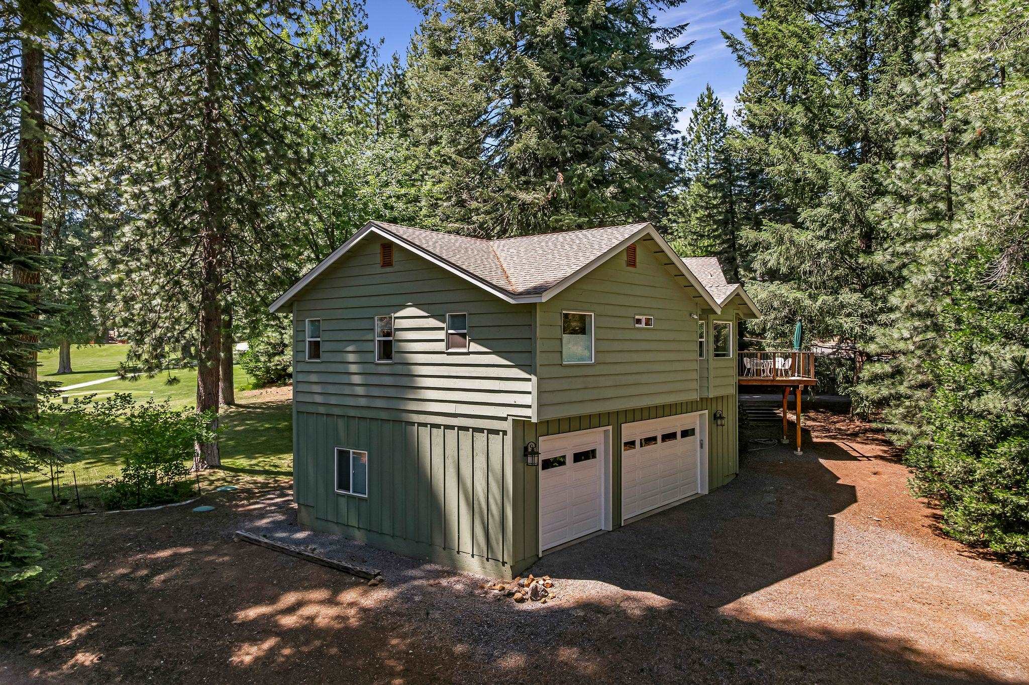 Lake Almanor, California 96137, United States, 4 Bedrooms Bedrooms, ,4 BathroomsBathrooms,Residential,Active,151864