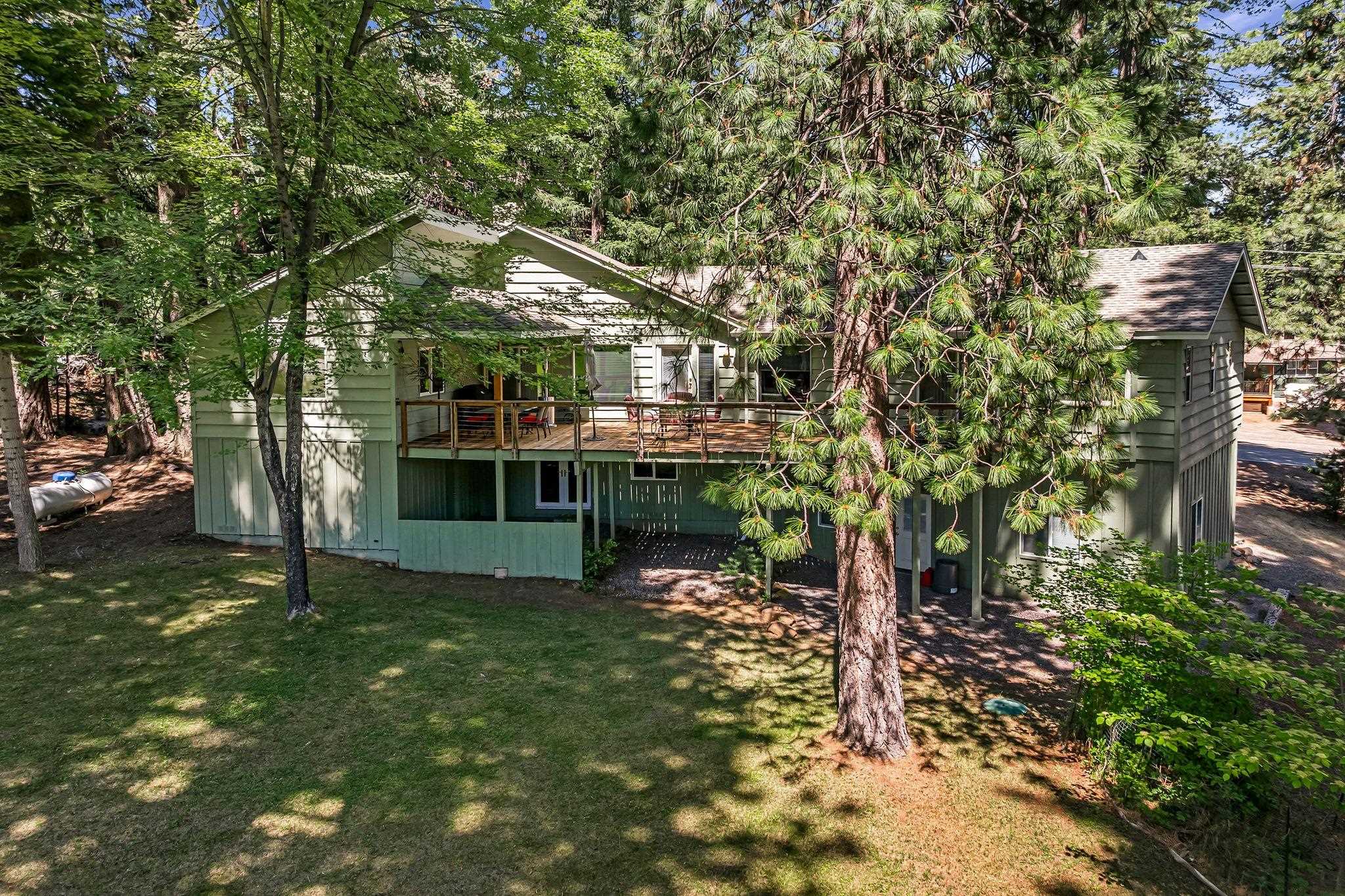 Lake Almanor, California 96137, United States, 4 Bedrooms Bedrooms, ,4 BathroomsBathrooms,Residential,Active,151864