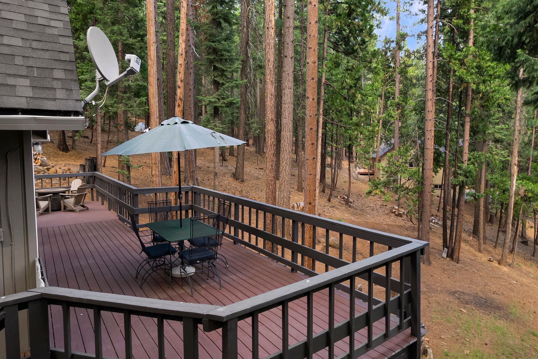 Lake Almanor, California 96137, United States, 3 Bedrooms Bedrooms, ,2 BathroomsBathrooms,Residential,Active,163031