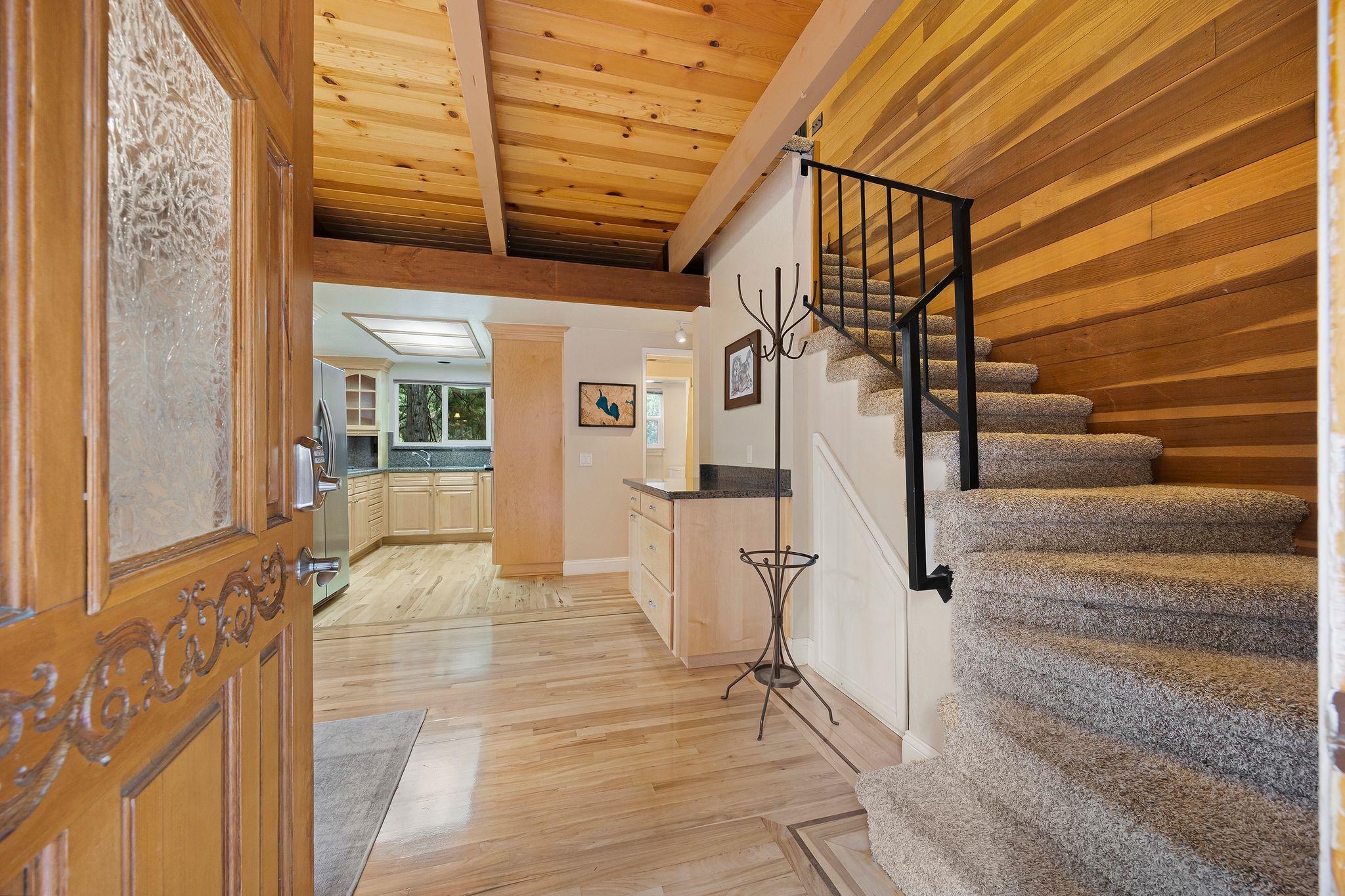 Lake Almanor, California 96137, United States, 3 Bedrooms Bedrooms, ,2 BathroomsBathrooms,Residential,Active,163031