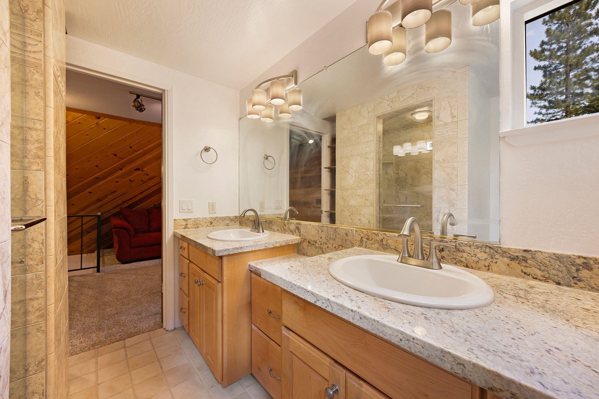 Lake Almanor, California 96137, United States, 3 Bedrooms Bedrooms, ,2 BathroomsBathrooms,Residential,Active,163031