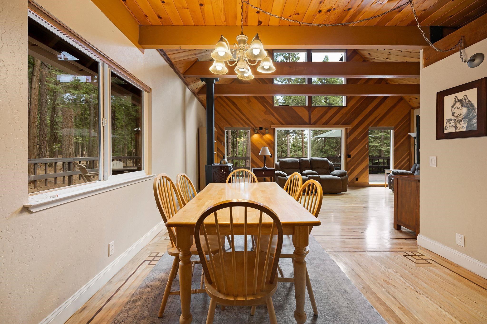 Lake Almanor, California 96137, United States, 3 Bedrooms Bedrooms, ,2 BathroomsBathrooms,Residential,Active,163031