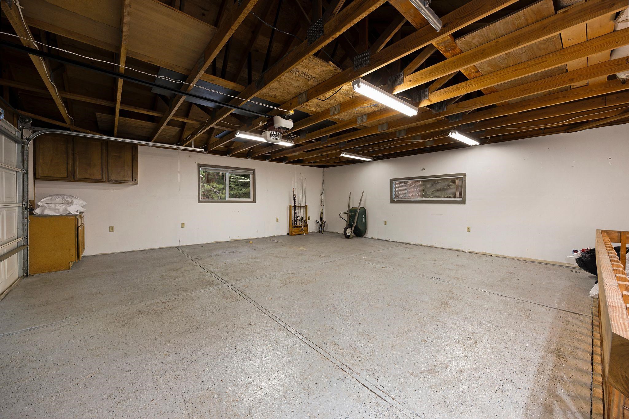 Lake Almanor, California 96137, United States, 3 Bedrooms Bedrooms, ,2 BathroomsBathrooms,Residential,Active,163031