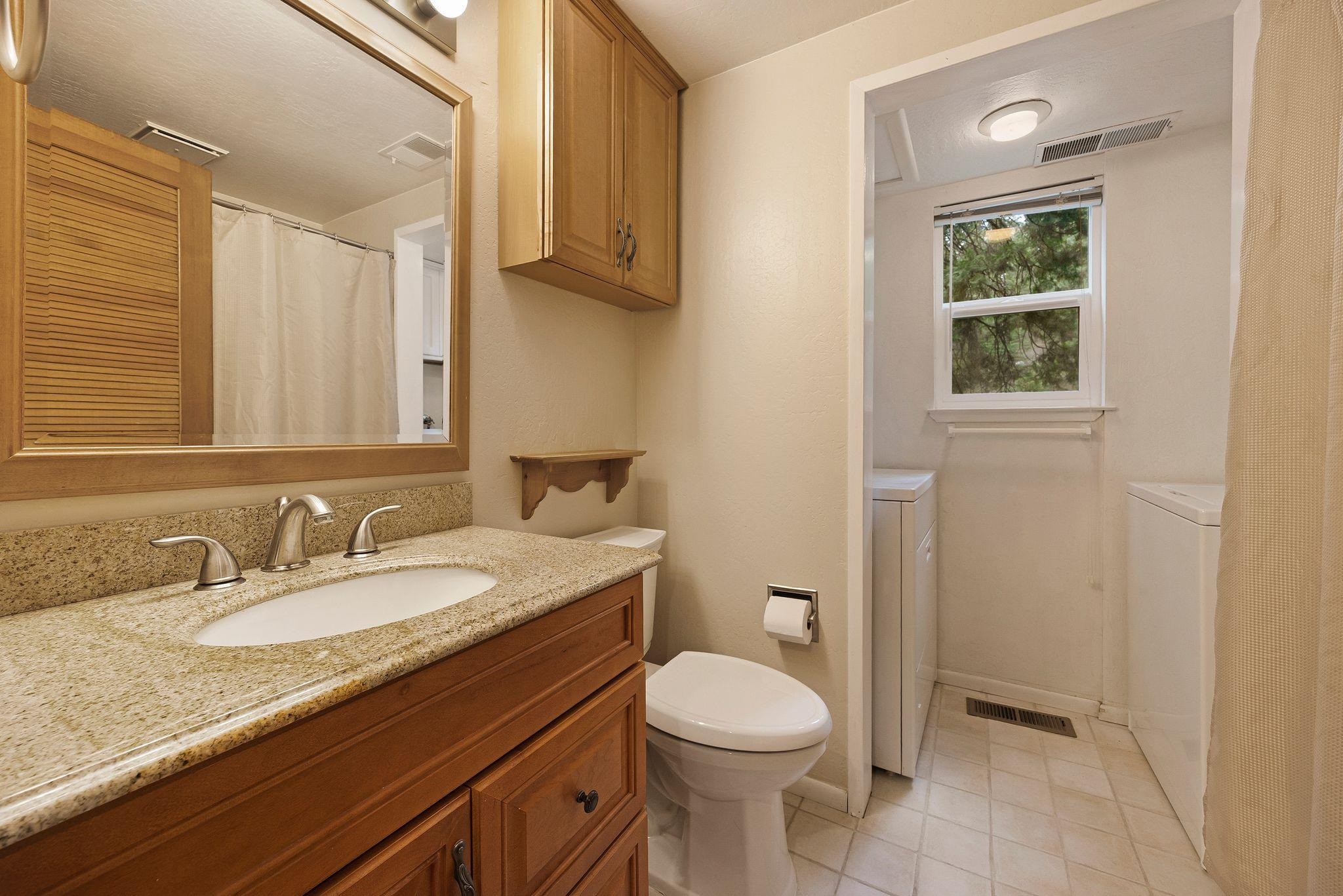 Lake Almanor, California 96137, United States, 3 Bedrooms Bedrooms, ,2 BathroomsBathrooms,Residential,Active,163031