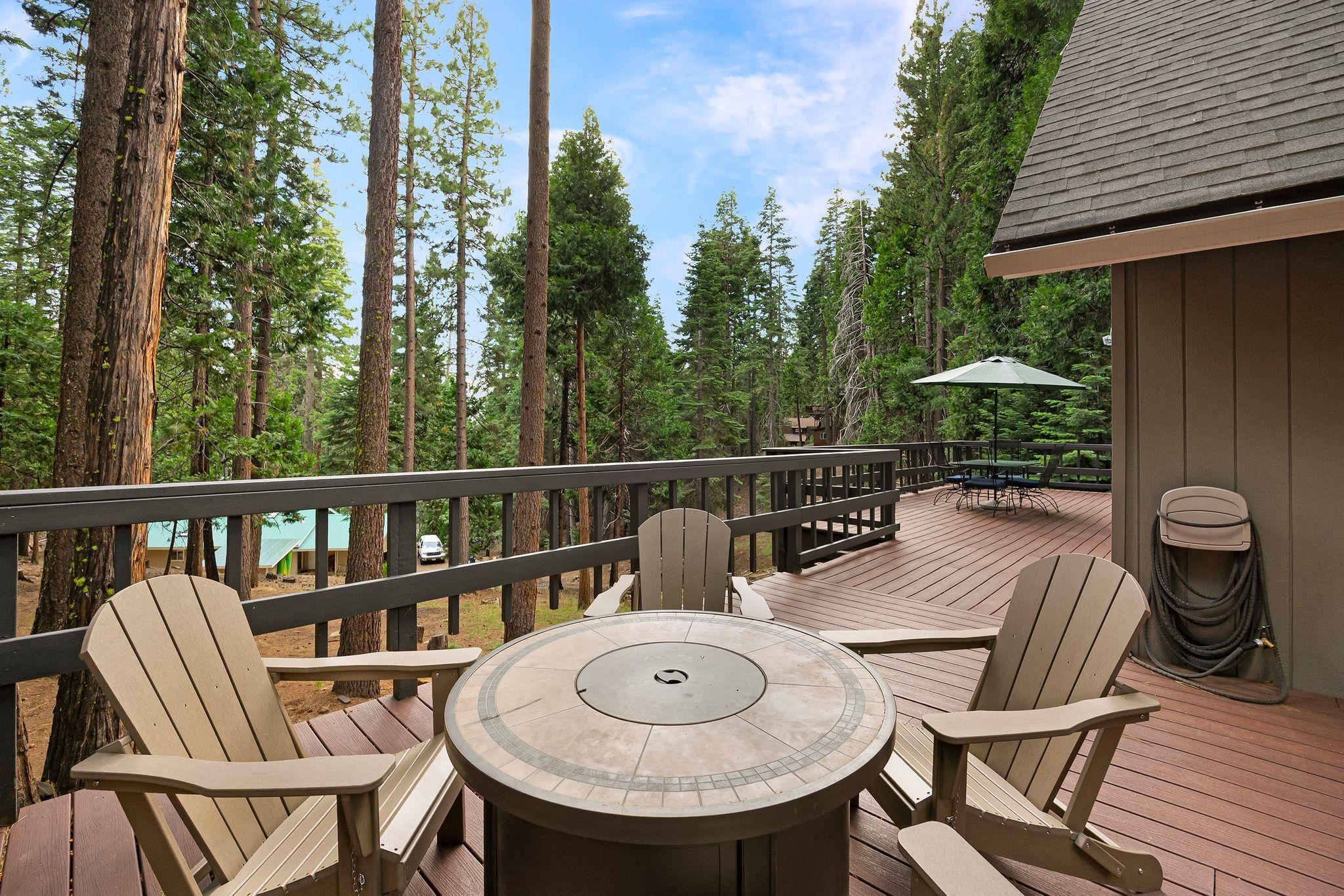 Lake Almanor, California 96137, United States, 3 Bedrooms Bedrooms, ,2 BathroomsBathrooms,Residential,Active,163031