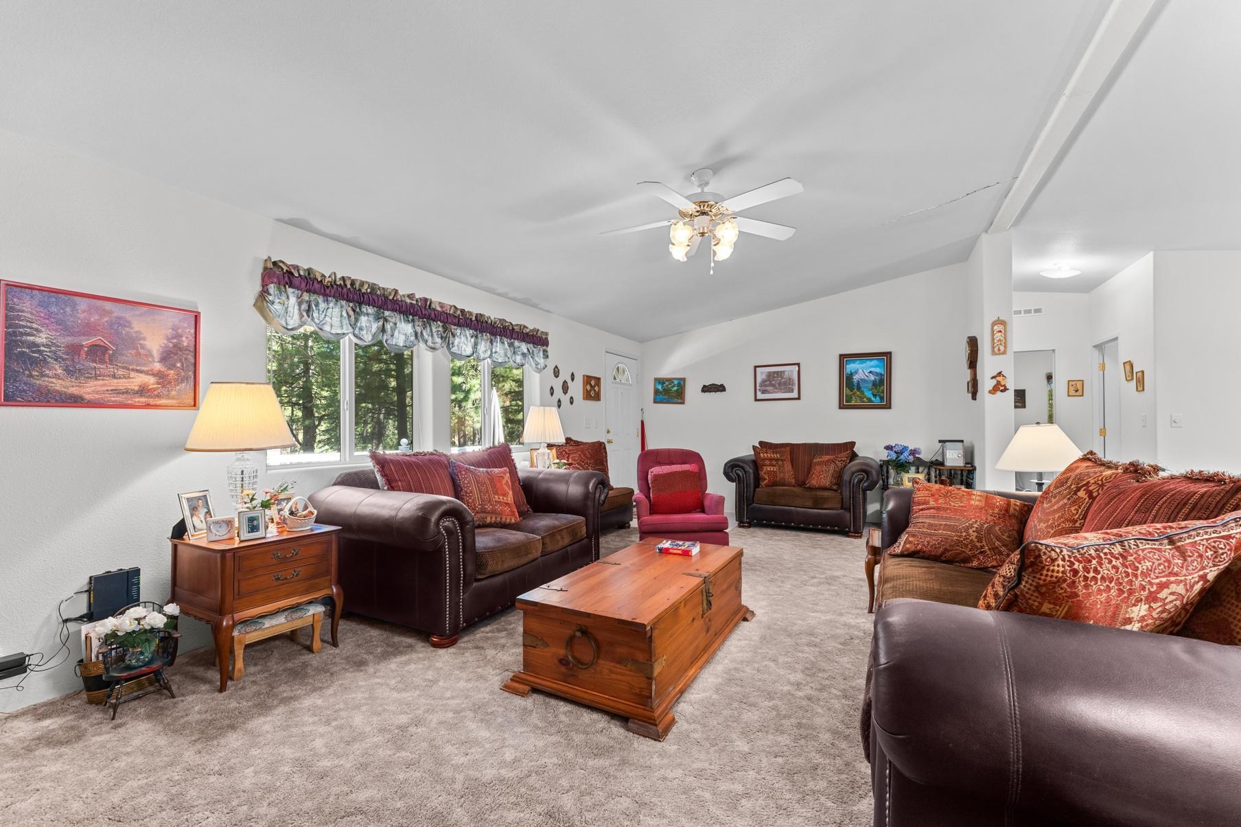 7398 N Davis Way, Portola, Texas image 6