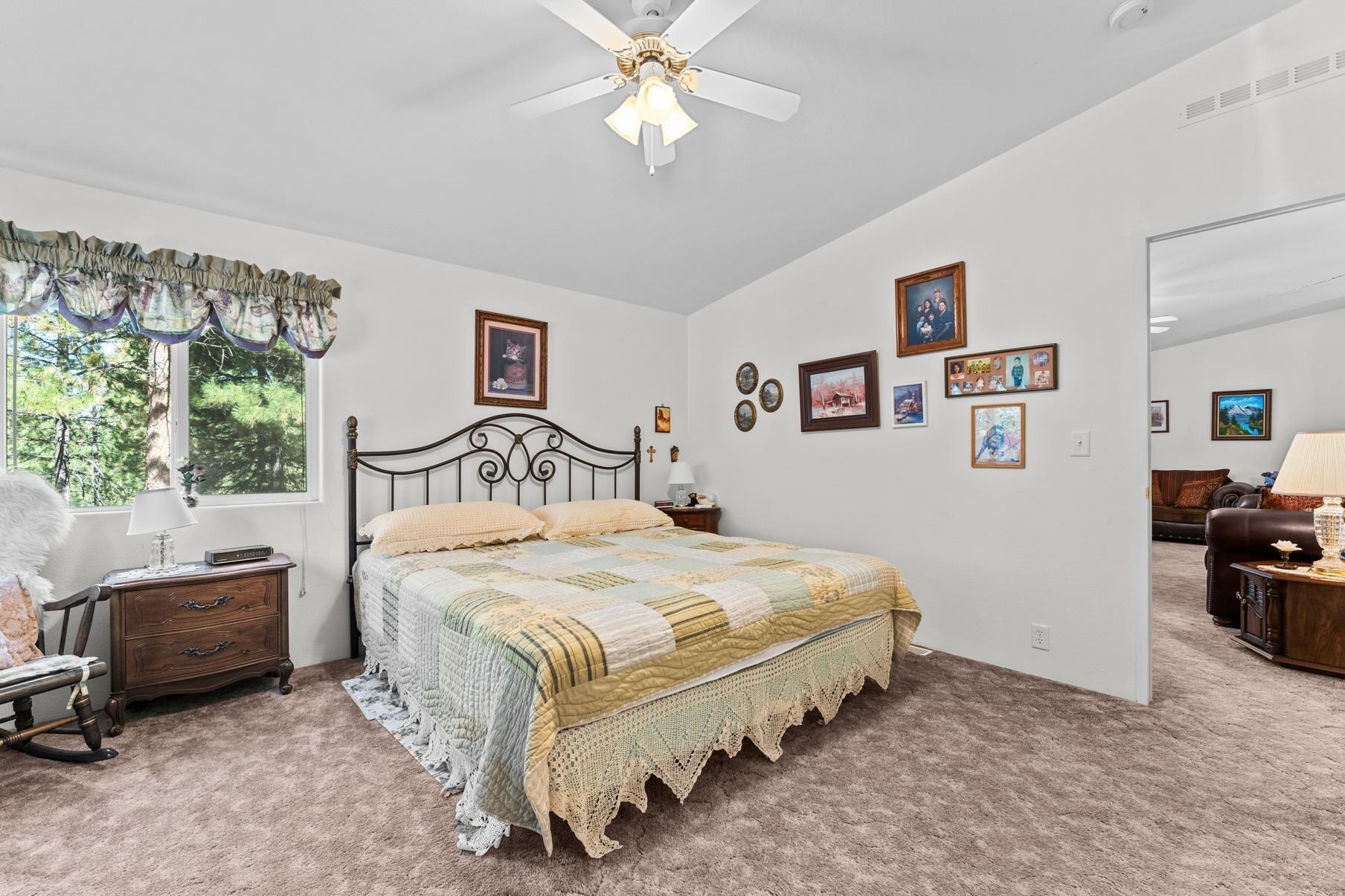 7398 N Davis Way, Portola, Texas image 12