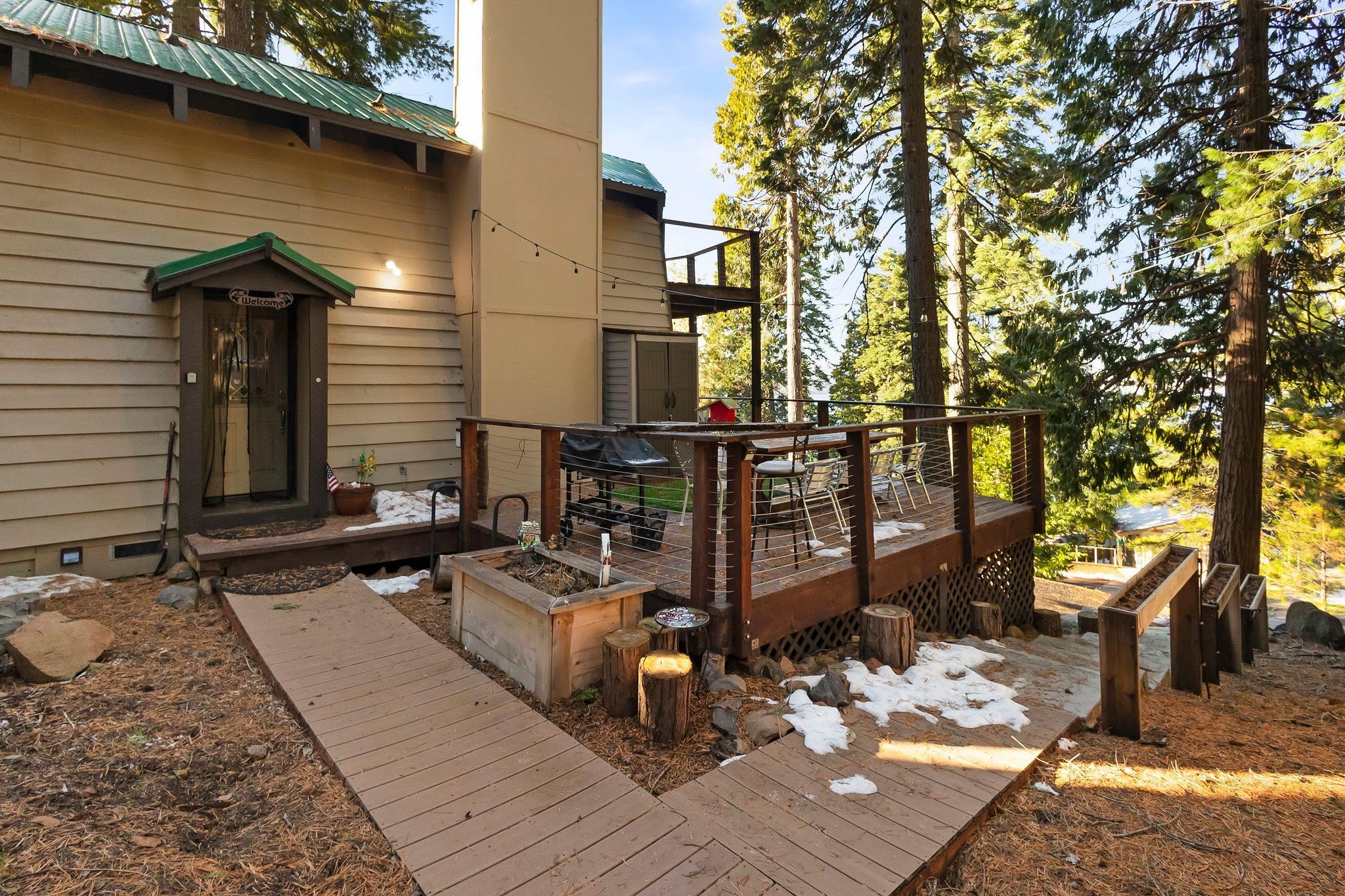 614 W Mountain Ridge Road, Lake Almanor, California image 3