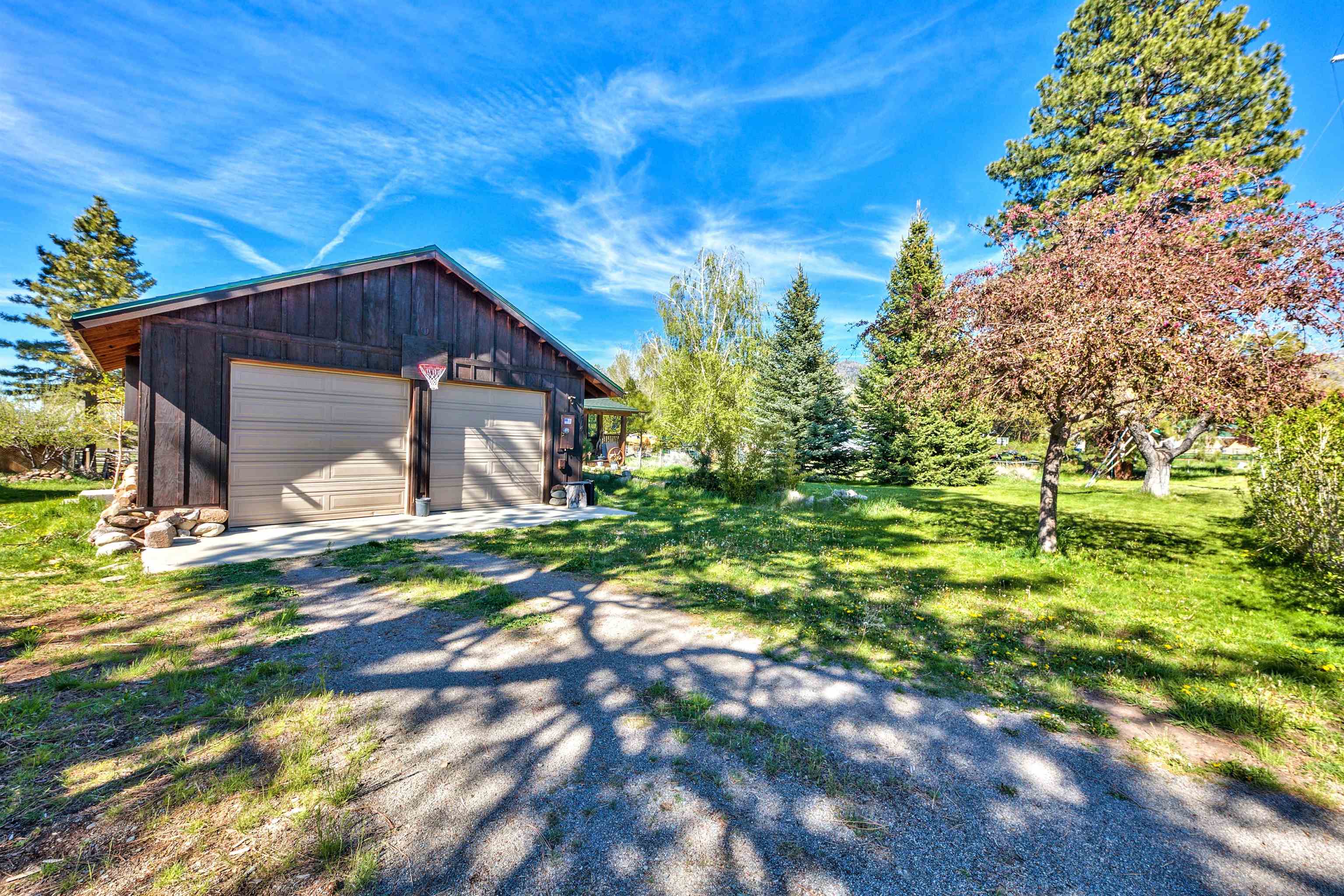 514 Longhorn Drive, Loyalton, California image 3