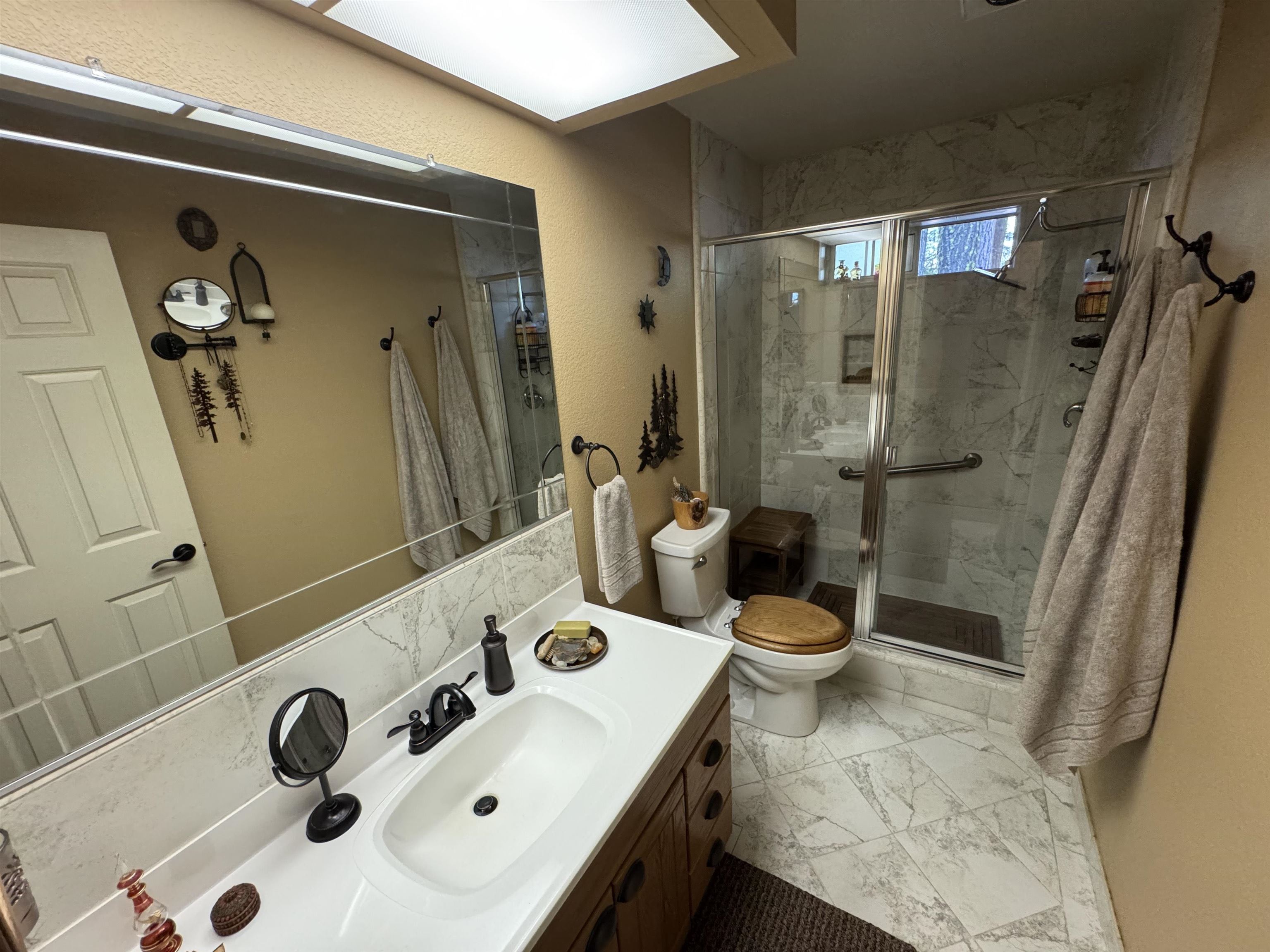 609 S Clifford Drive #211, Lake Almanor, Ohio image 18