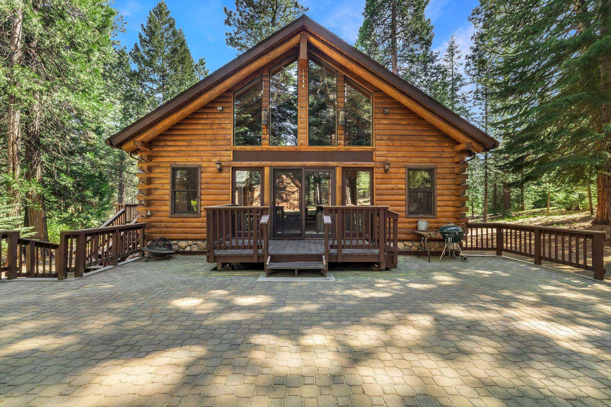 Lake Almanor, California 96137, United States, 3 Bedrooms Bedrooms, ,3 BathroomsBathrooms,Residential,Active,124737