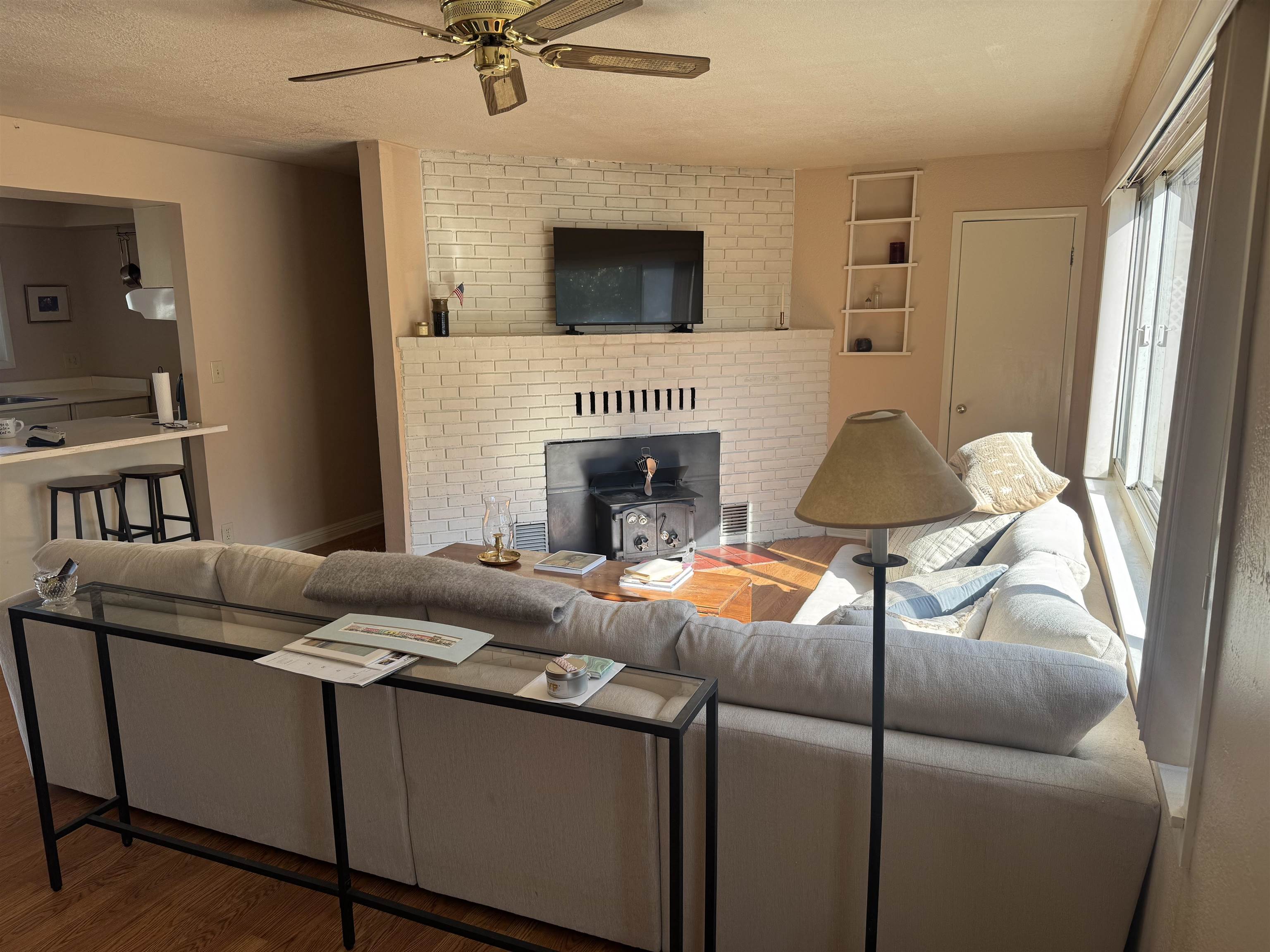 Chester, California 96020, United States, 3 Bedrooms Bedrooms, ,2 BathroomsBathrooms,Residential,Active,211039