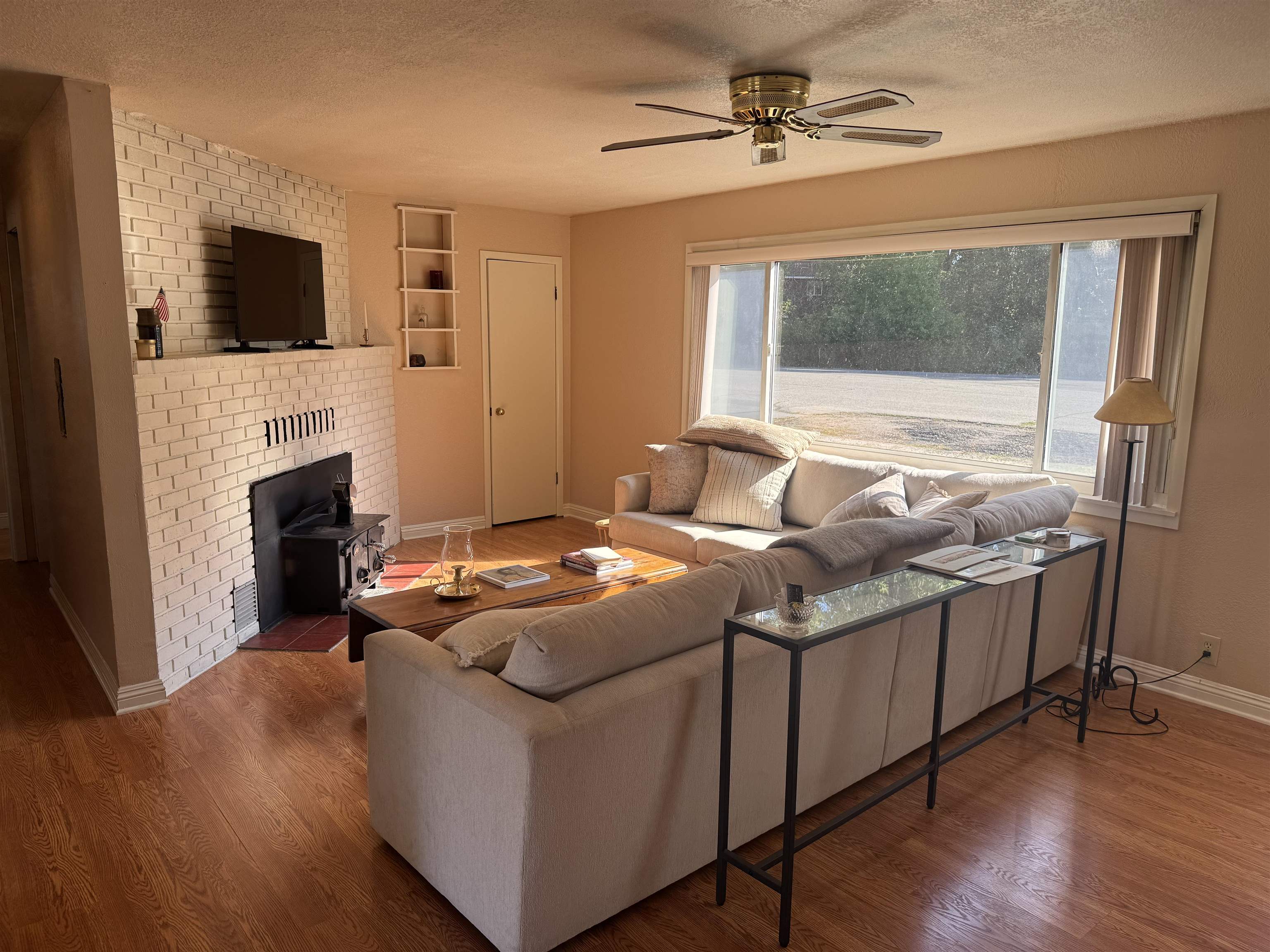 Chester, California 96020, United States, 3 Bedrooms Bedrooms, ,2 BathroomsBathrooms,Residential,Active,211039