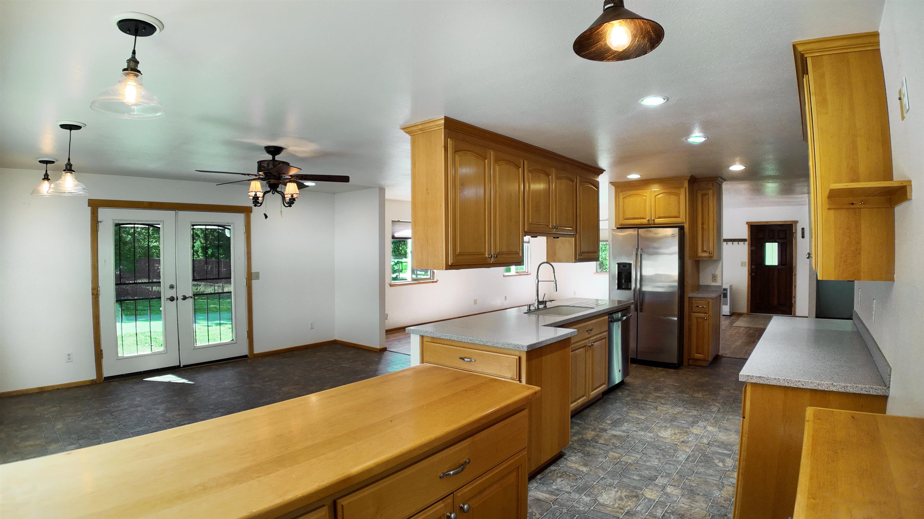155 W Silver Circle, Meadow Valley, Texas image 16