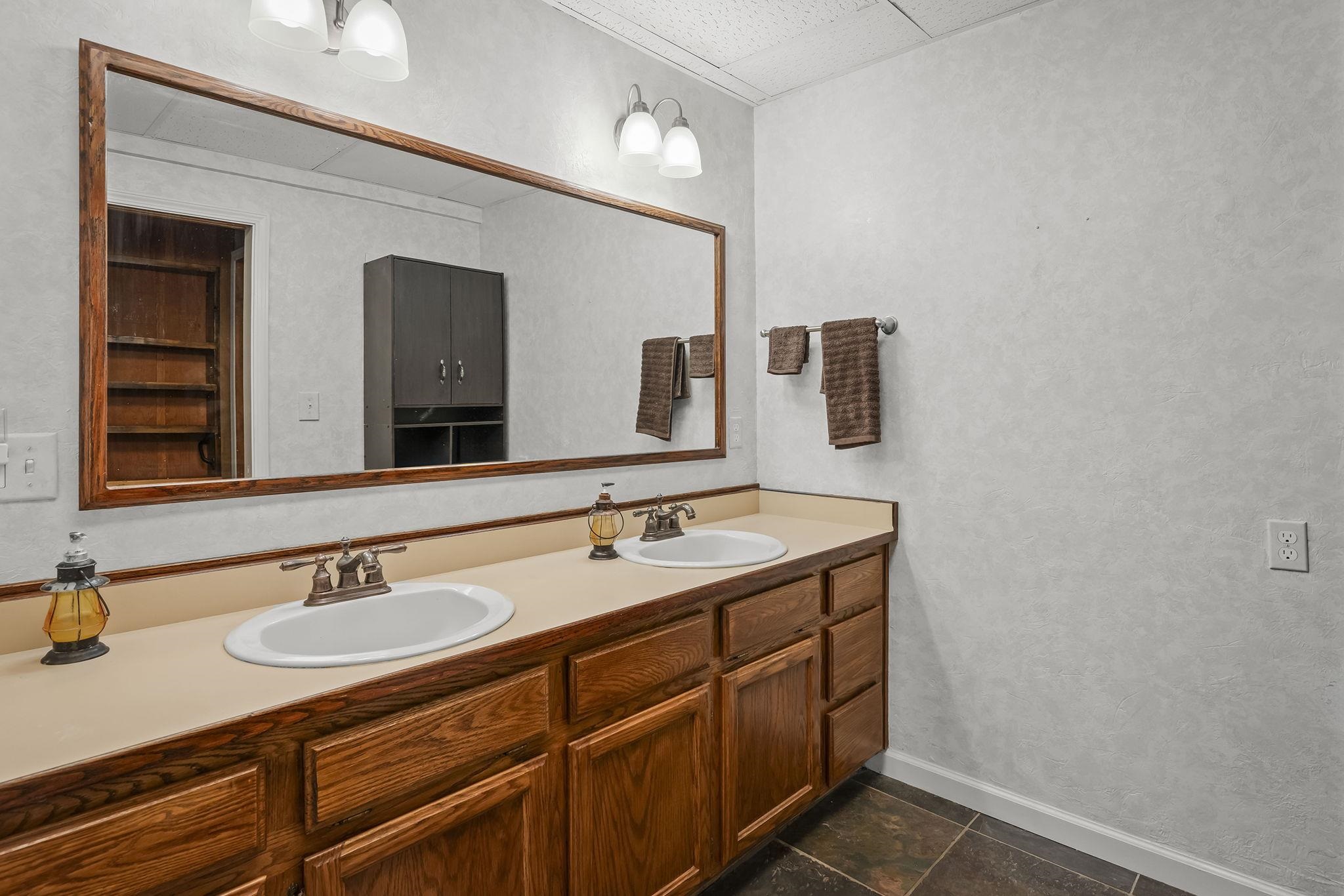 640 Redbud Street, Portola, New Mexico image 21