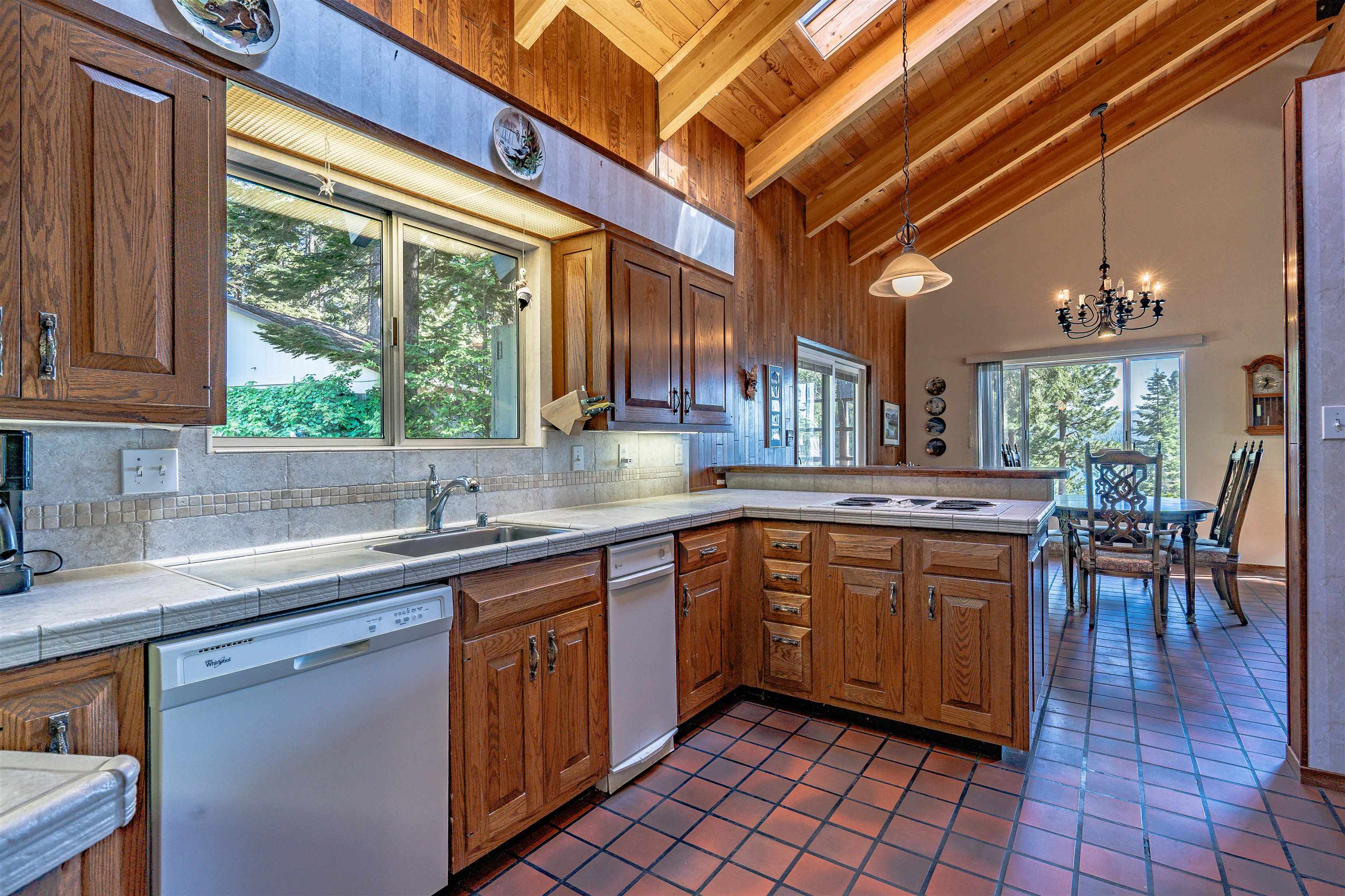 1269 S Lassen View Drive, Lake Almanor, Ohio image 33