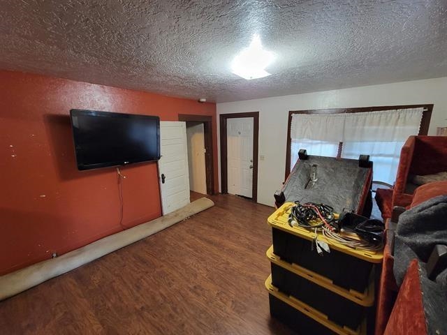 507 S Delwood Street, Westwood, California image 3