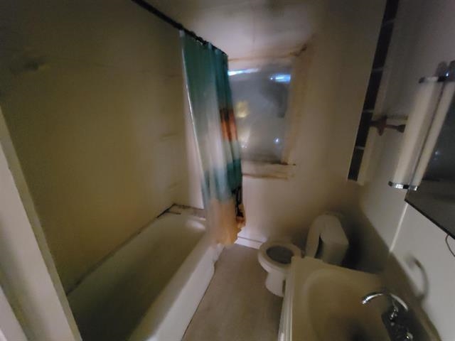 507 S Delwood Street, Westwood, California image 30