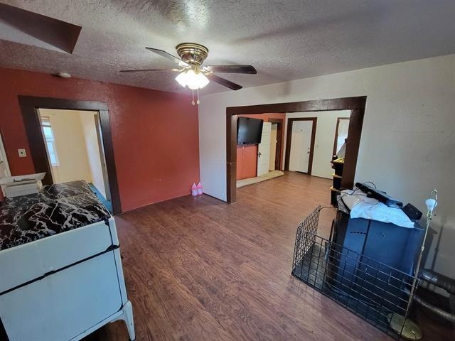 507 S Delwood Street, Westwood, California image 4