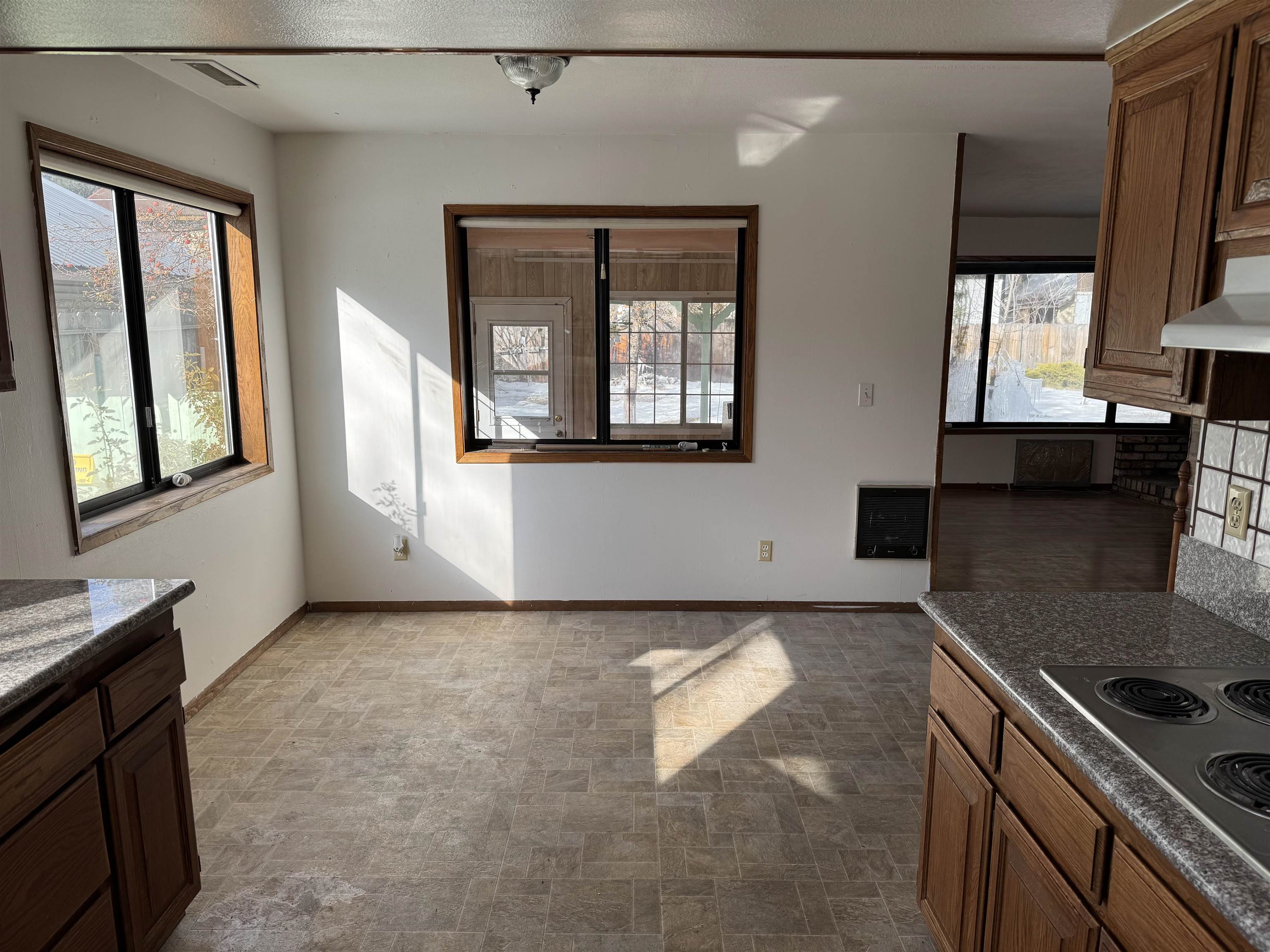 Chester, California 96020, United States, 3 Bedrooms Bedrooms, ,2 BathroomsBathrooms,Residential,Active,60998