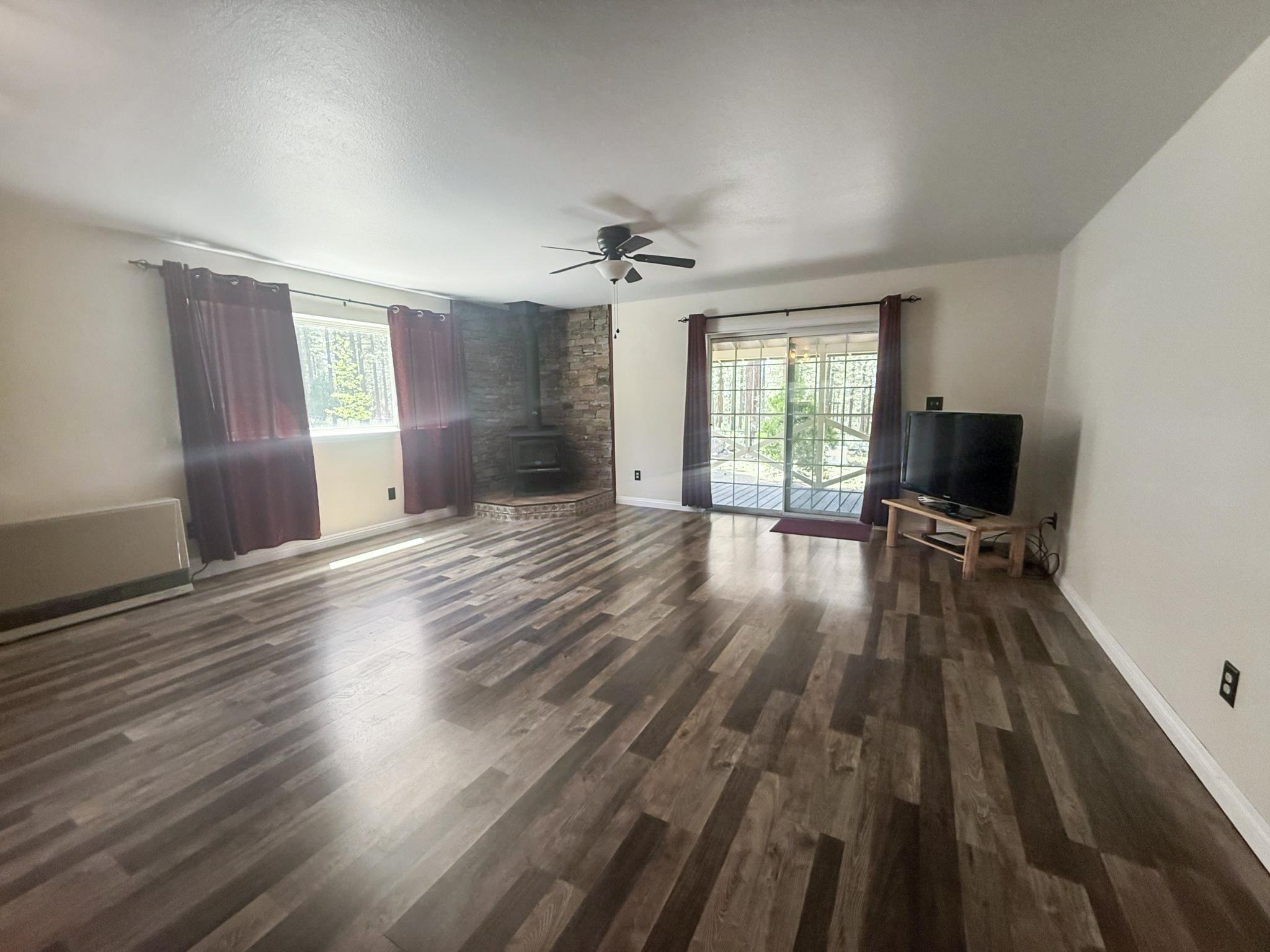 708 Yeargin Drive, Portola, New Mexico image 3