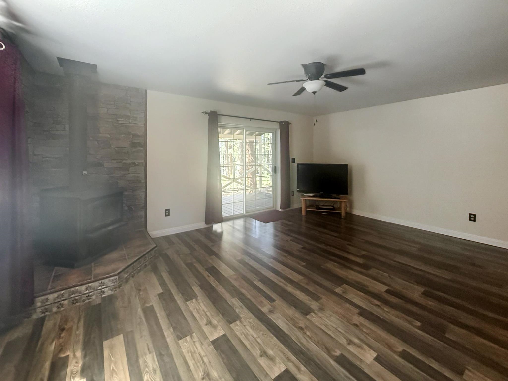 708 Yeargin Drive, Portola, New Mexico image 5