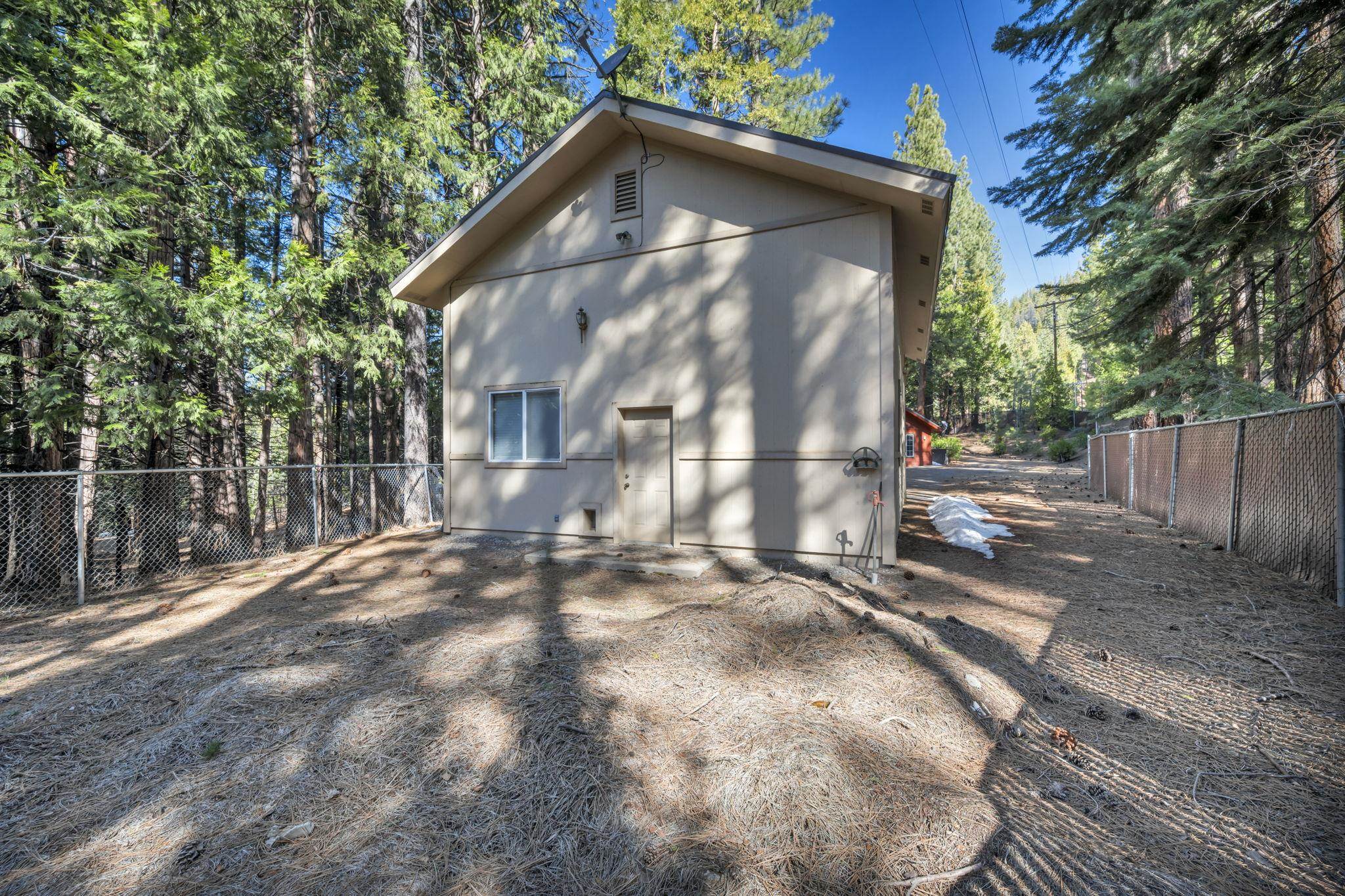 3185 Fawn Lane, Portola, California image 25