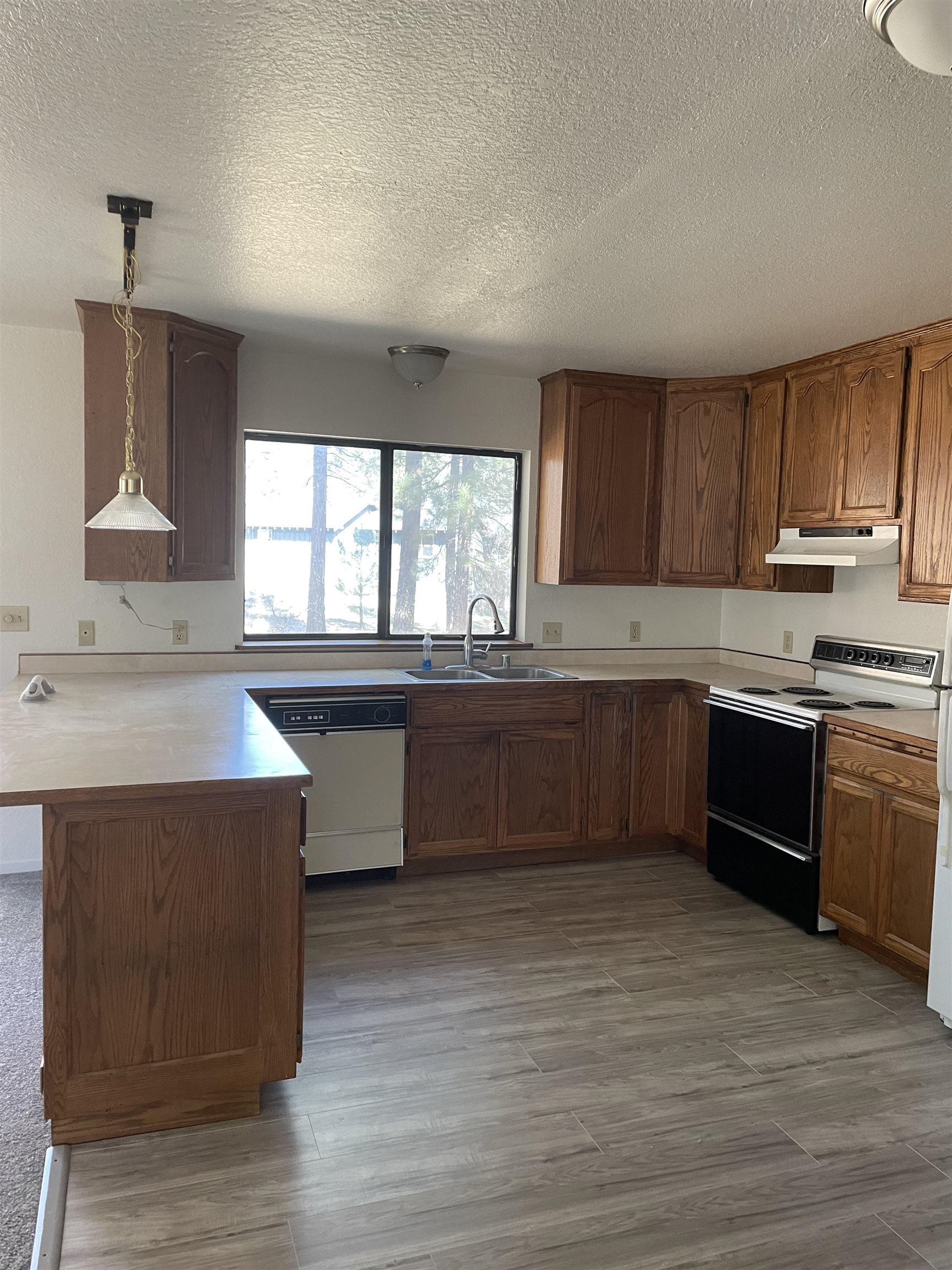 431 E Spruce Avenue, Portola, California image 3