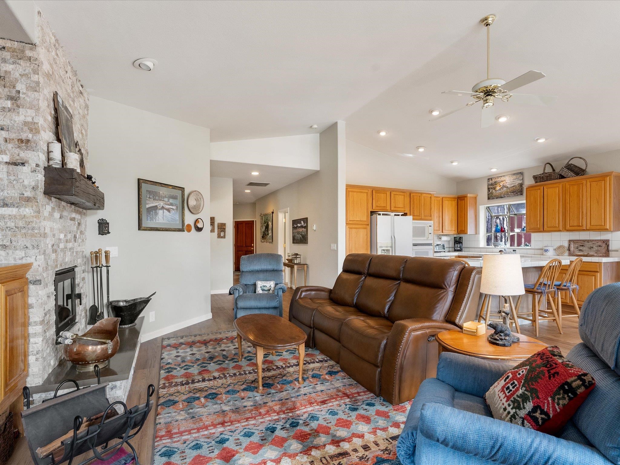 103 Deer Creek Crossing, Clio, California image 9