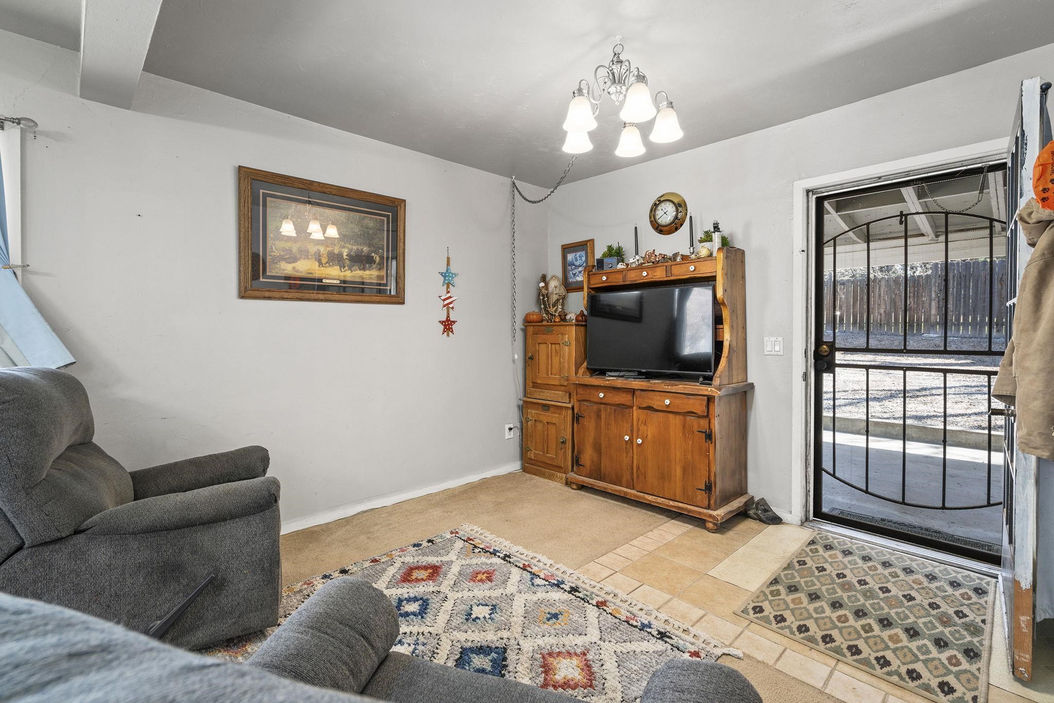 180 E Plumas Avenue, Portola, New Mexico image 3