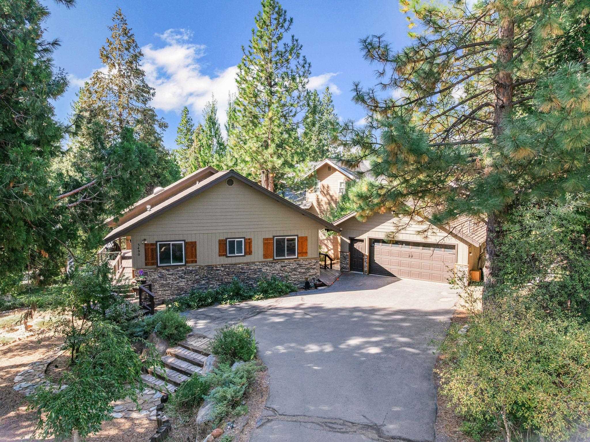 Lake Almanor, California 96137, United States, 3 Bedrooms Bedrooms, ,2 BathroomsBathrooms,Residential,Active,213665