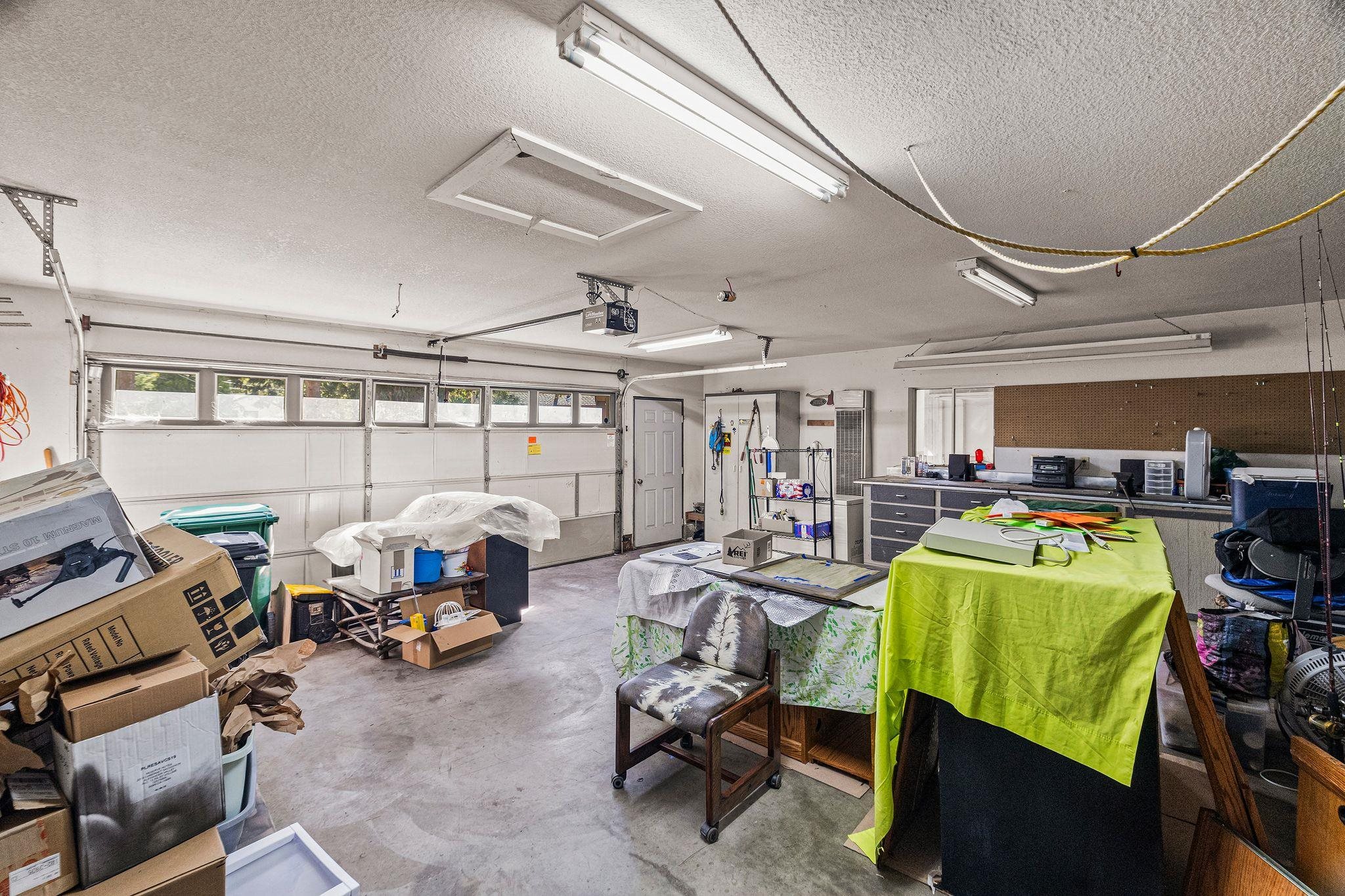 Lake Almanor, California 96137, United States, 3 Bedrooms Bedrooms, ,2 BathroomsBathrooms,Residential,Active,213665