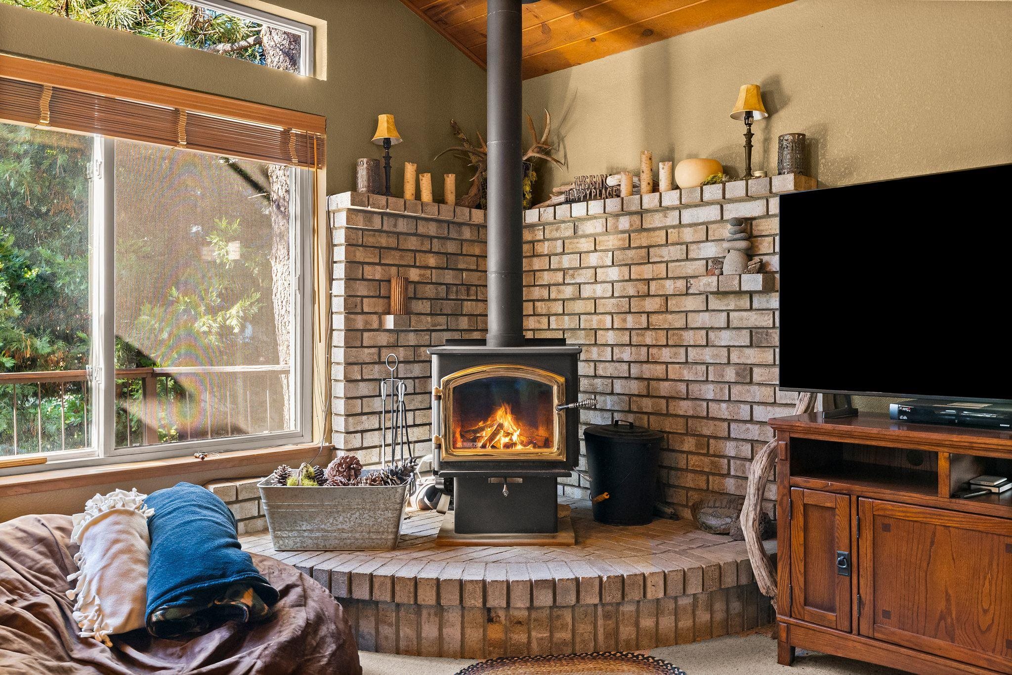 Lake Almanor, California 96137, United States, 3 Bedrooms Bedrooms, ,2 BathroomsBathrooms,Residential,Active,213665